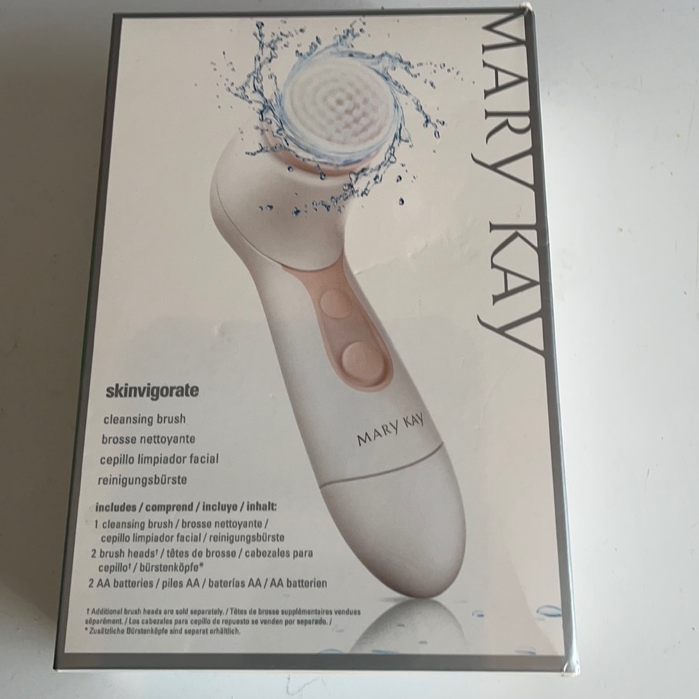 Mary Kay Cleansing brush & two brush heads AA batteries instructions